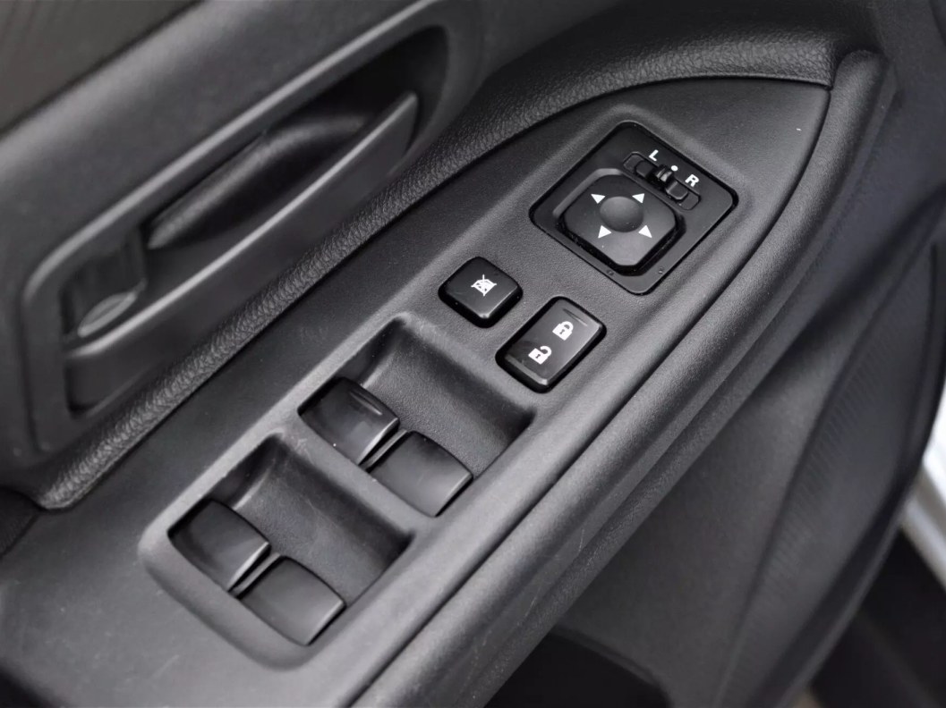 Mitsubishi Outlander Intense S80 2.0 CVT, 2014 фото 14