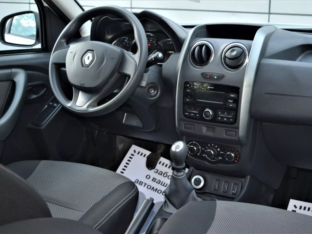 Renault Duster Privilege 1.6 МКПП, 2018 фото 10