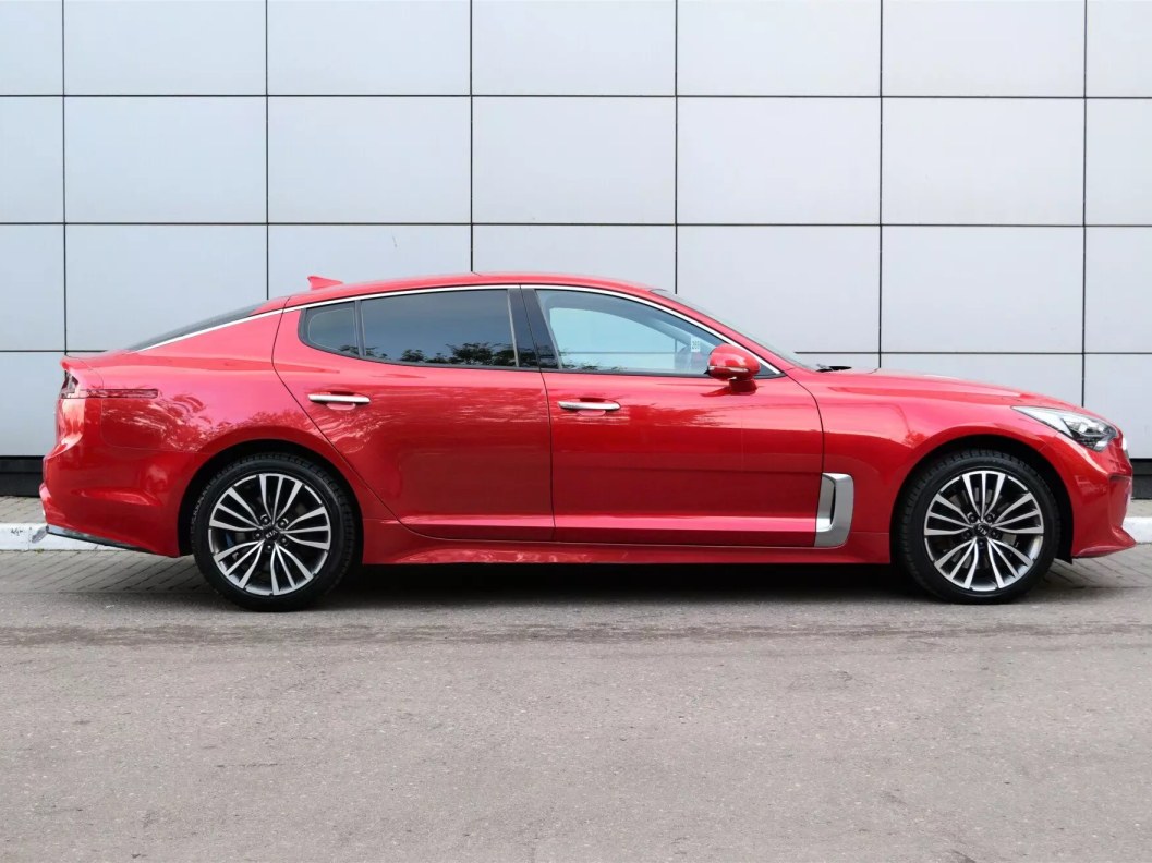 Kia Stinger 2.0 АКПП, 2018 фото 4