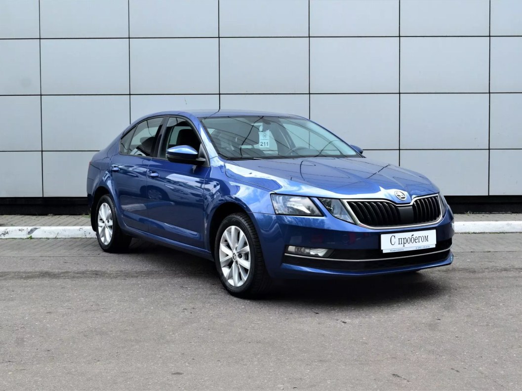 Skoda Octavia Ambition 1.6 АКПП, 2018 фото 1