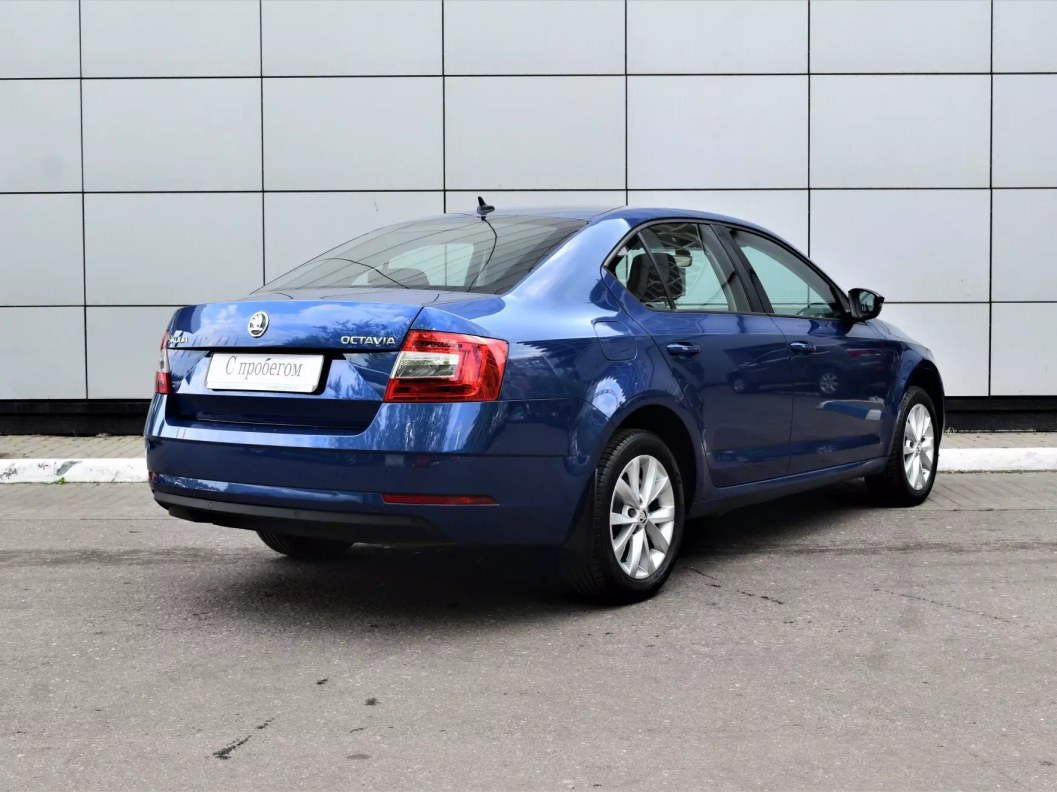 Skoda Octavia Ambition 1.6 АКПП, 2018 фото 6