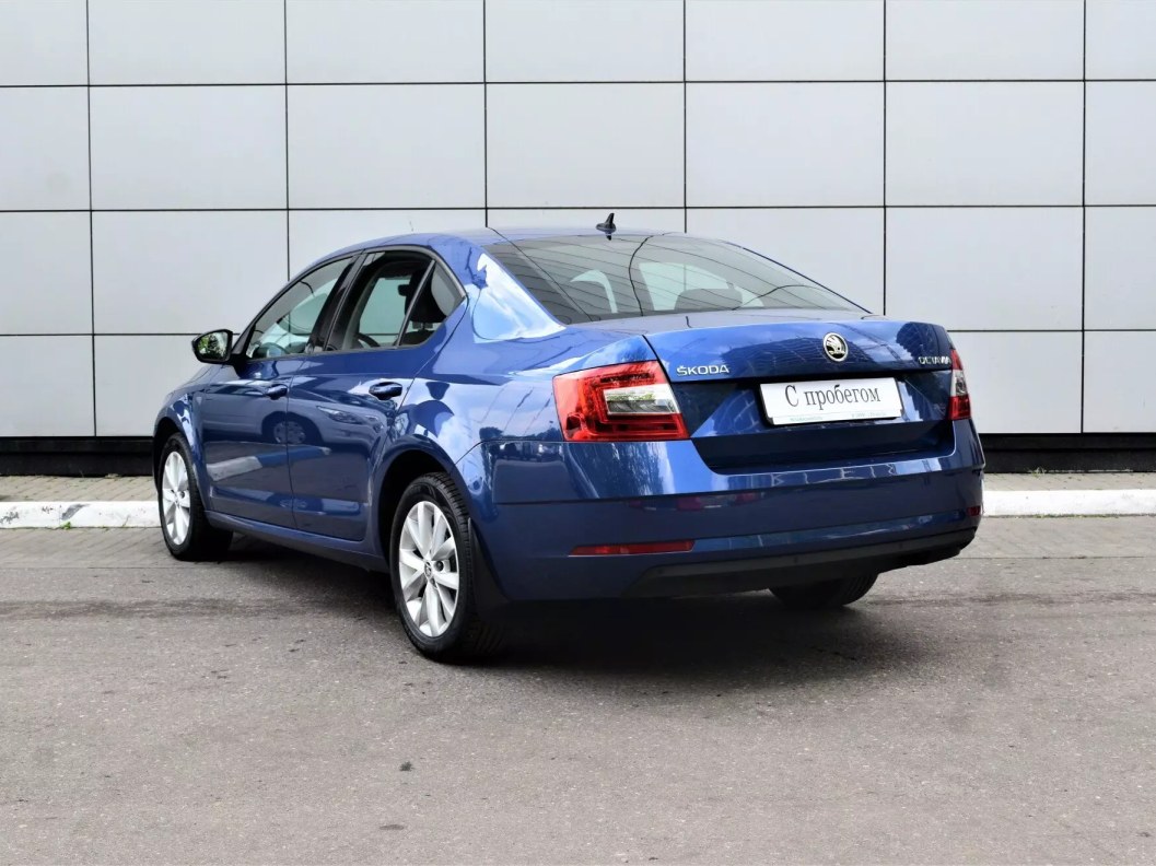 Skoda Octavia Ambition 1.6 АКПП, 2018 фото 8