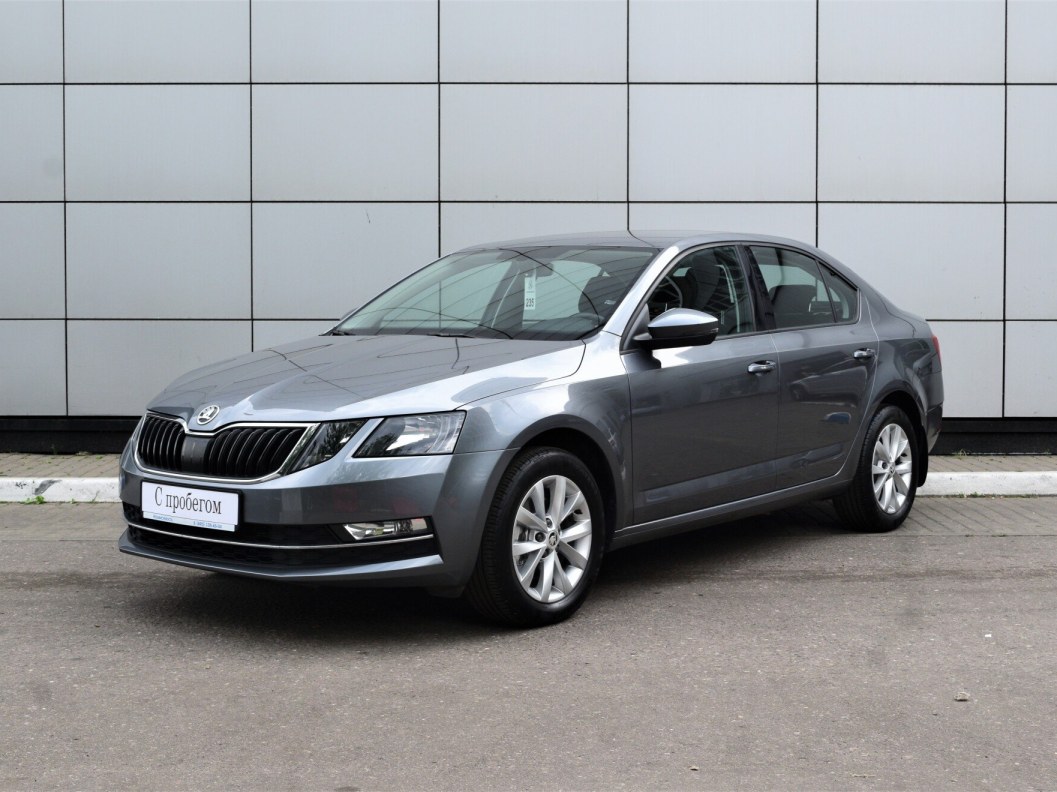 Skoda Octavia Ambition 1.6 АКПП, 2018 фото 3