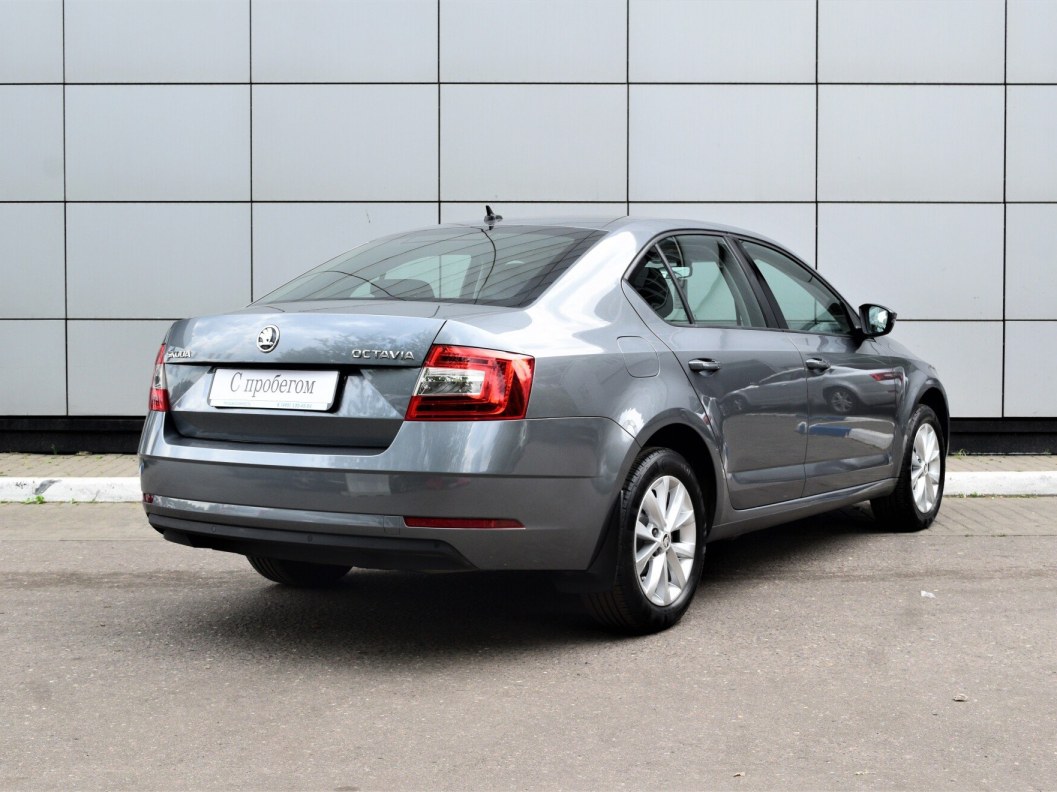Skoda Octavia Ambition 1.6 АКПП, 2018 фото 6