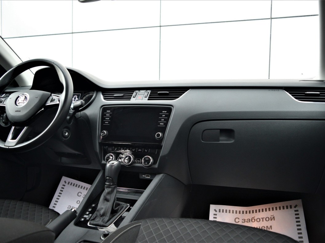 Skoda Octavia Ambition 1.6 АКПП, 2018 фото 20