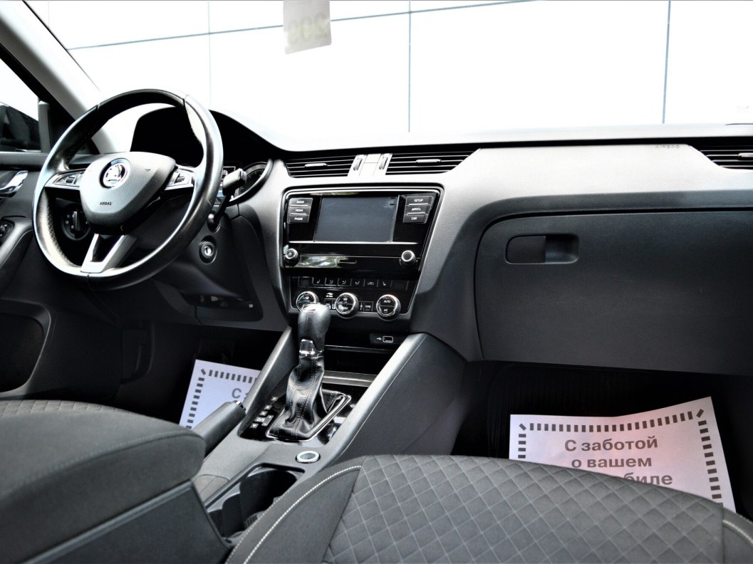 Skoda Octavia 1.4 DSG, 2018 фото 22