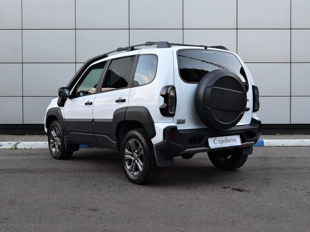 ВАЗ (Lada) Niva Luxe Offroad 1.7 МКПП, 2022 фото 8