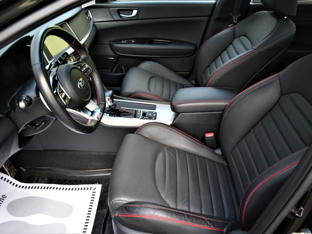 Kia Optima GT Line 2.4 АКПП, 2019 фото 9