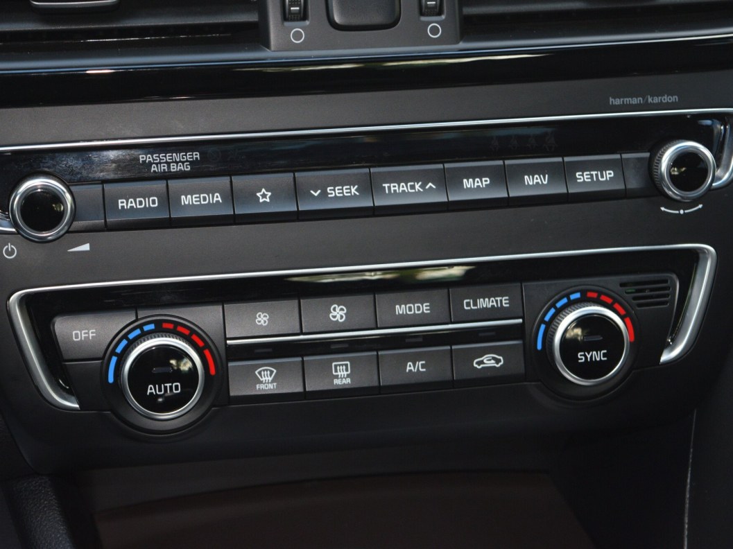 Kia Optima GT Line 2.4 АКПП, 2019 фото 16