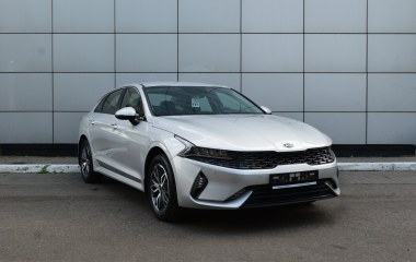 Kia K5 Luxe