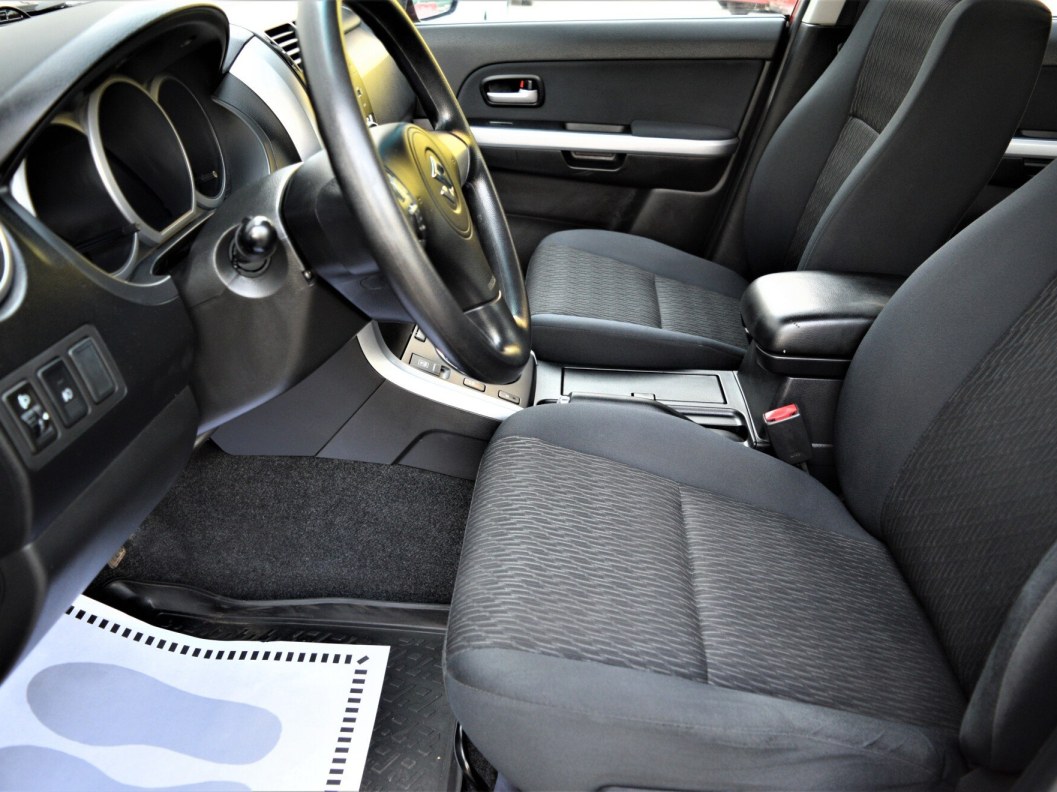 Suzuki Grand Vitara Exclusive 2.0 АКПП, 2012 фото 9