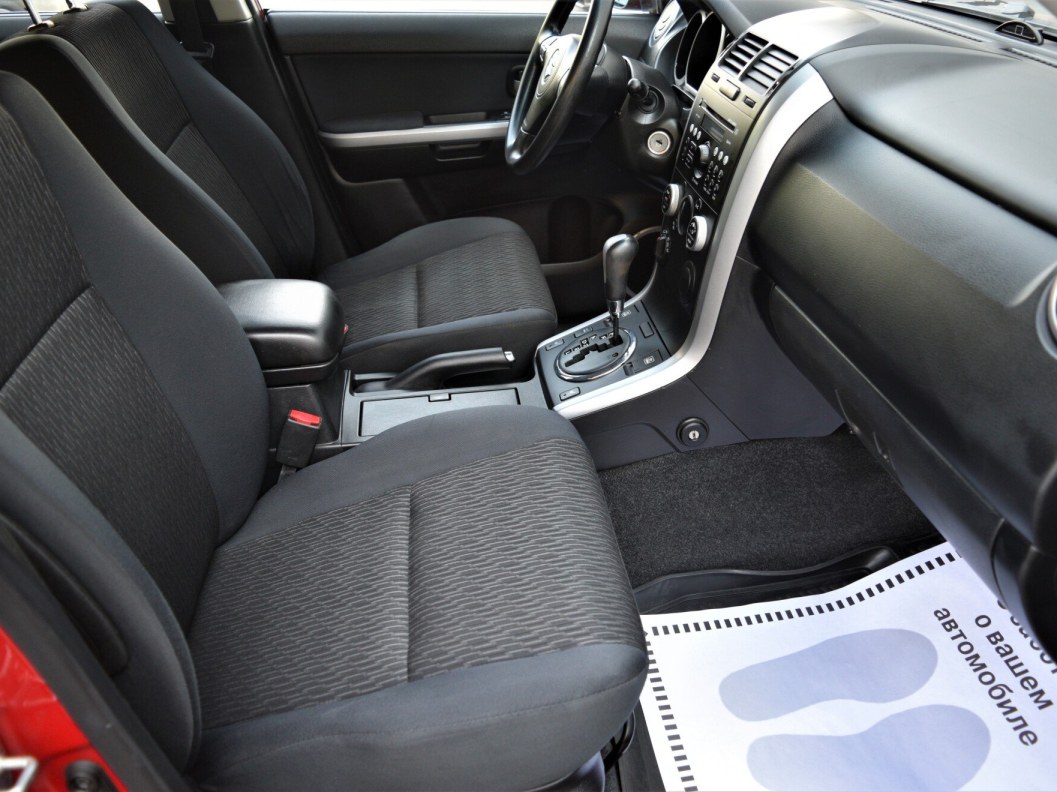 Suzuki Grand Vitara Exclusive 2.0 АКПП, 2012 фото 11