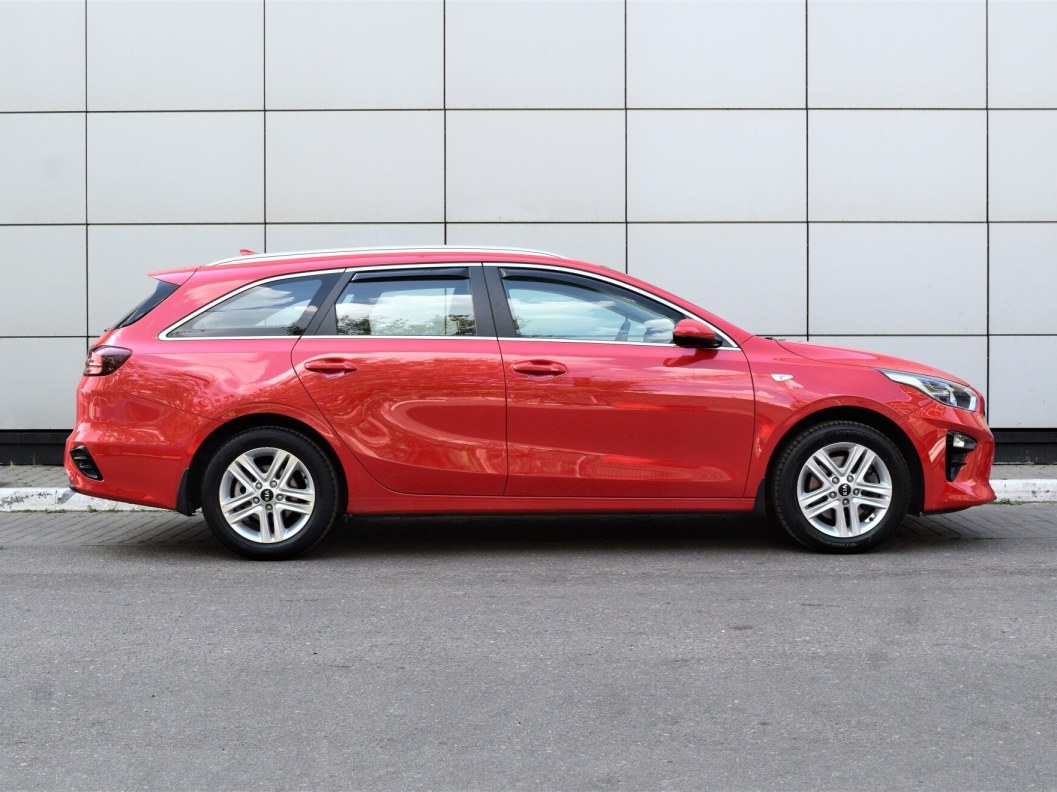 Kia Ceed Prestige 1.6 АКПП, 2020 фото 4