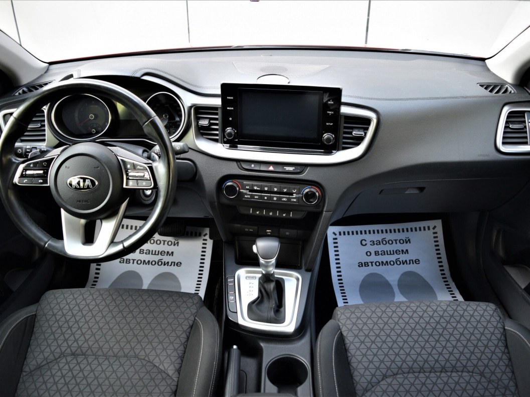 Kia Ceed Prestige 1.6 АКПП, 2020 фото 10