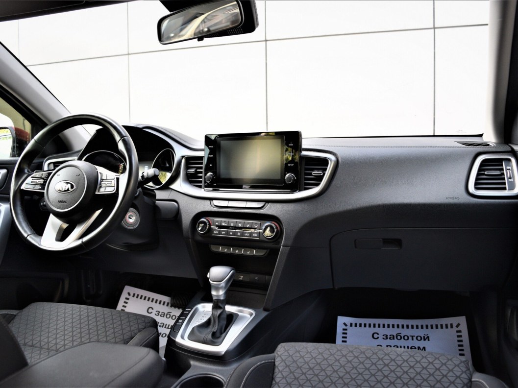 Kia Ceed Prestige 1.6 АКПП, 2020 фото 21