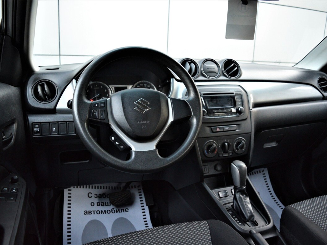 Suzuki Vitara GL 1.6 АКПП, 2015 фото 16