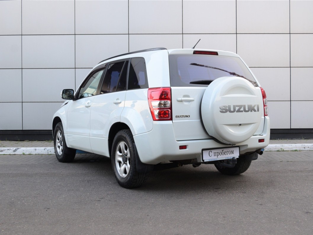 Suzuki Grand Vitara 2.0 АКПП, 2011 фото 8
