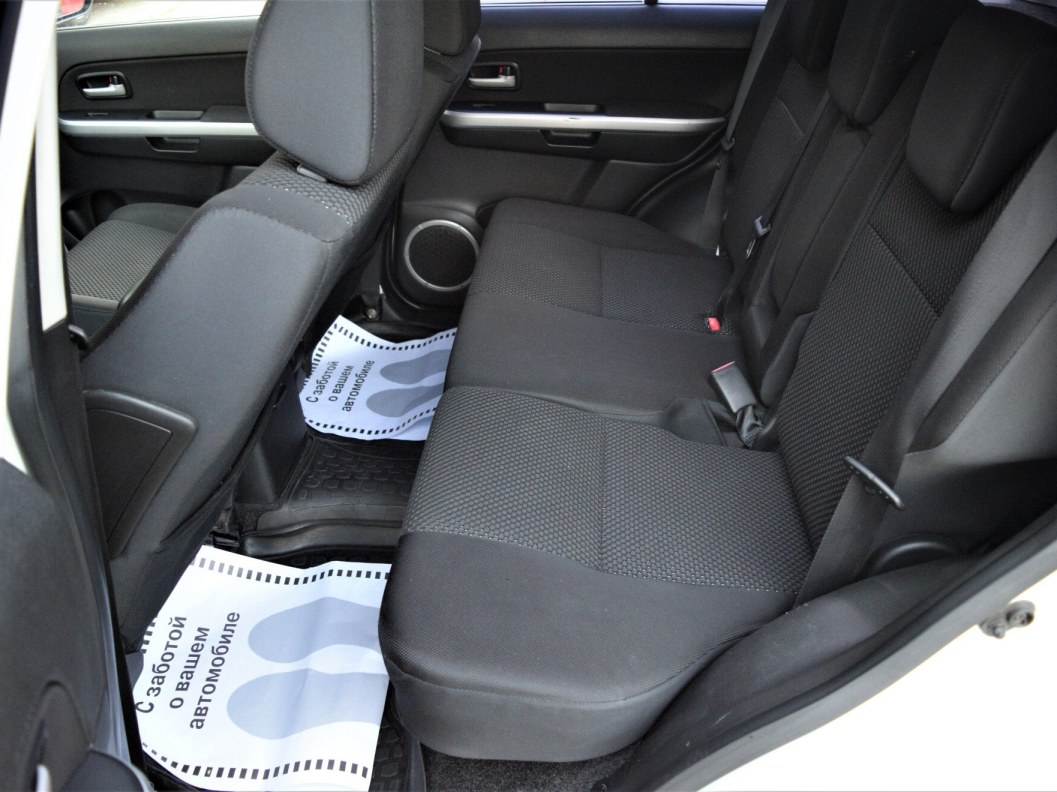 Suzuki Grand Vitara 2.0 АКПП, 2011 фото 14