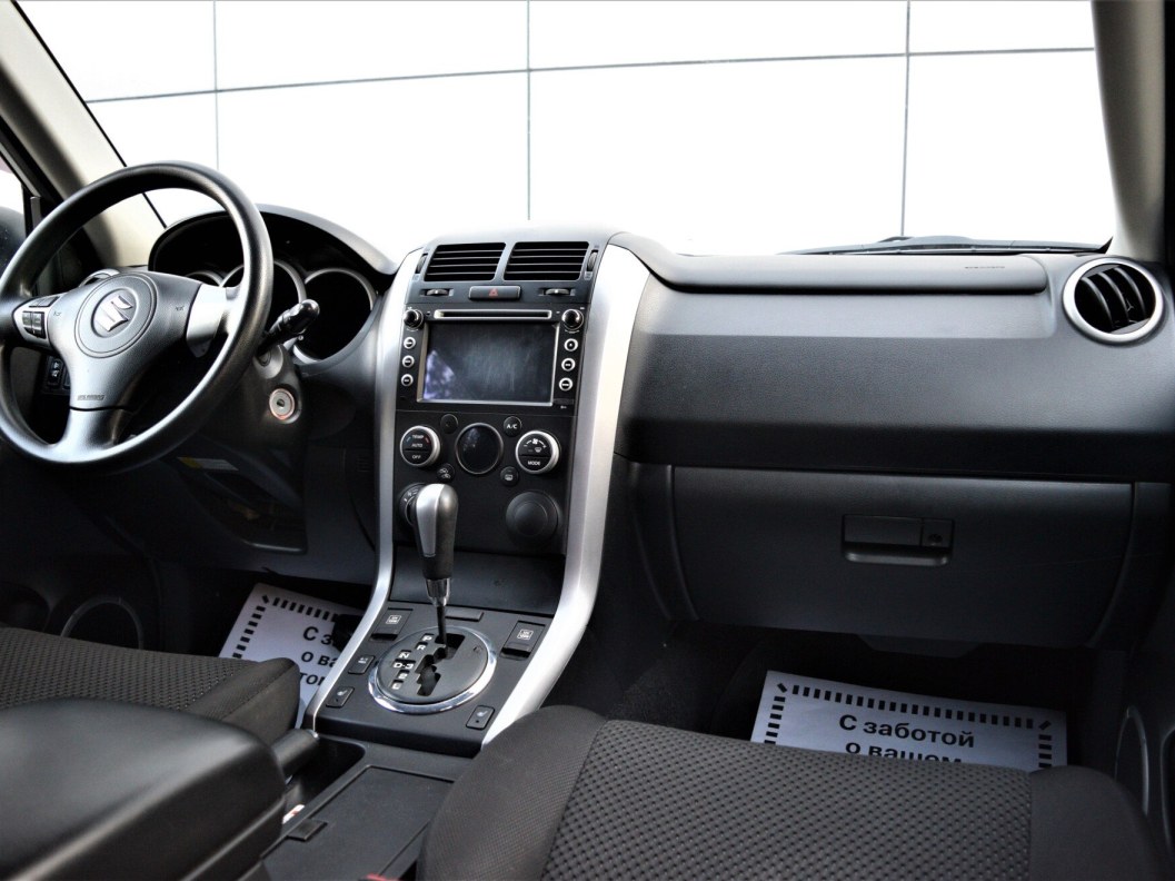 Suzuki Grand Vitara 2.0 АКПП, 2011 фото 23