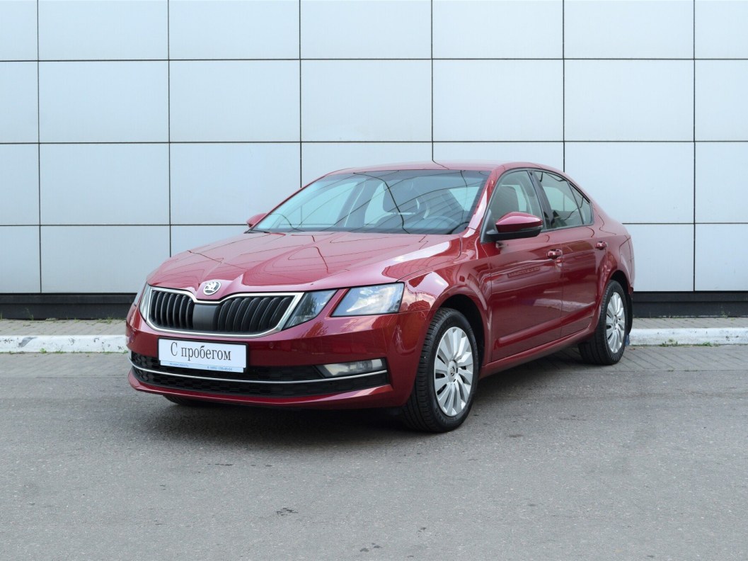Skoda Octavia 1.6 АКПП, 2018 фото 3