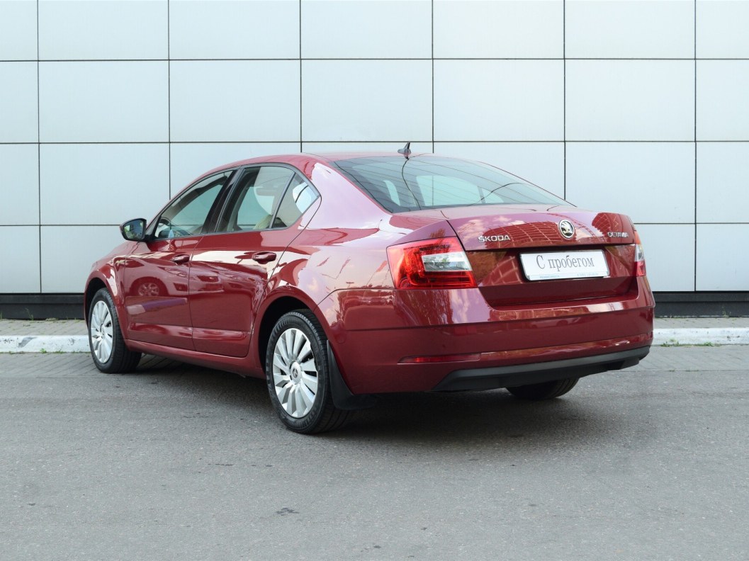 Skoda Octavia 1.6 АКПП, 2018 фото 8
