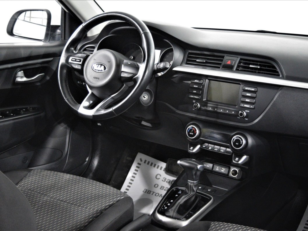 Kia Rio Luxe 1.6 АКПП, 2017 фото 20