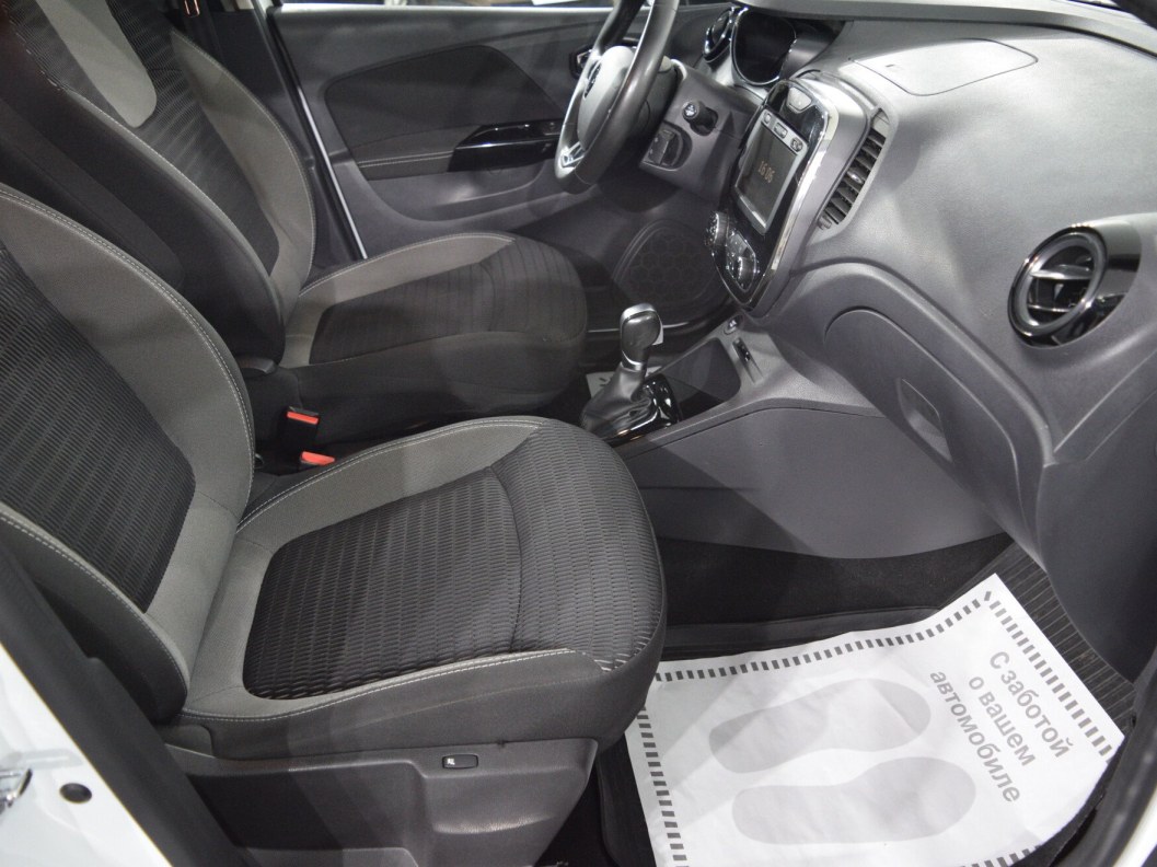 Renault Kaptur Style 2.0 АКПП, 2019 фото 10