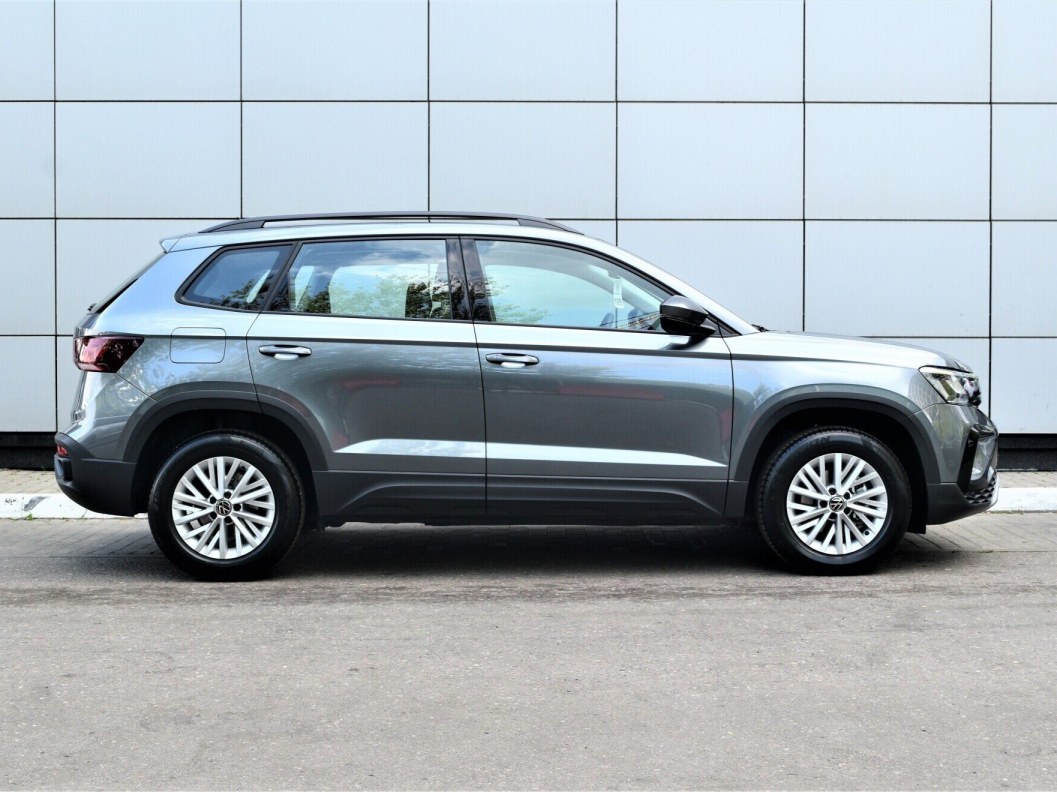 Volkswagen Taos 1.6 АКПП, 2021 фото 4