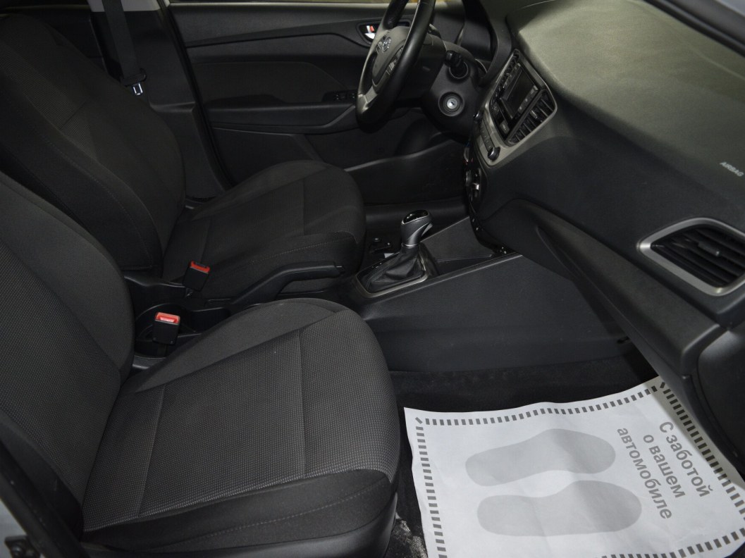 Hyundai Solaris Comfort 1.6 АКПП, 2018 фото 10