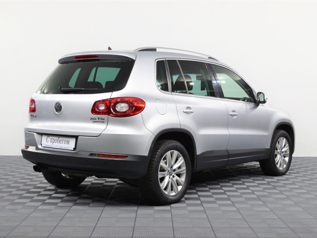 Volkswagen Tiguan 2.0 АКПП, 2011 фото 6