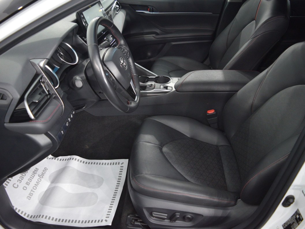 Toyota Camry GR Sport 2.5 АКПП, 2021 фото 9