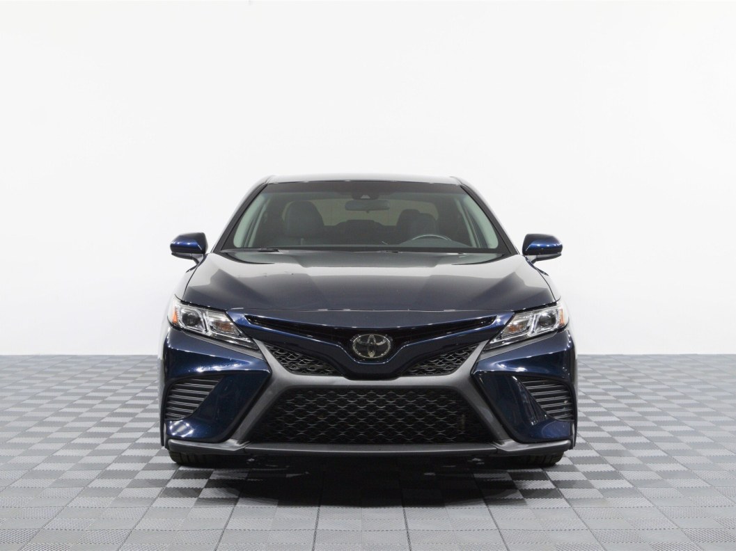 Toyota Camry 2.5 АКПП, 2019 фото 2