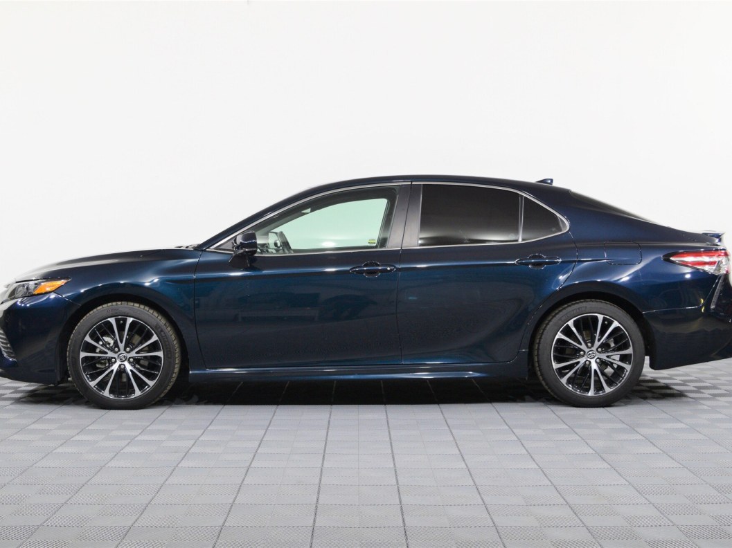 Toyota Camry 2.5 АКПП, 2019 фото 5