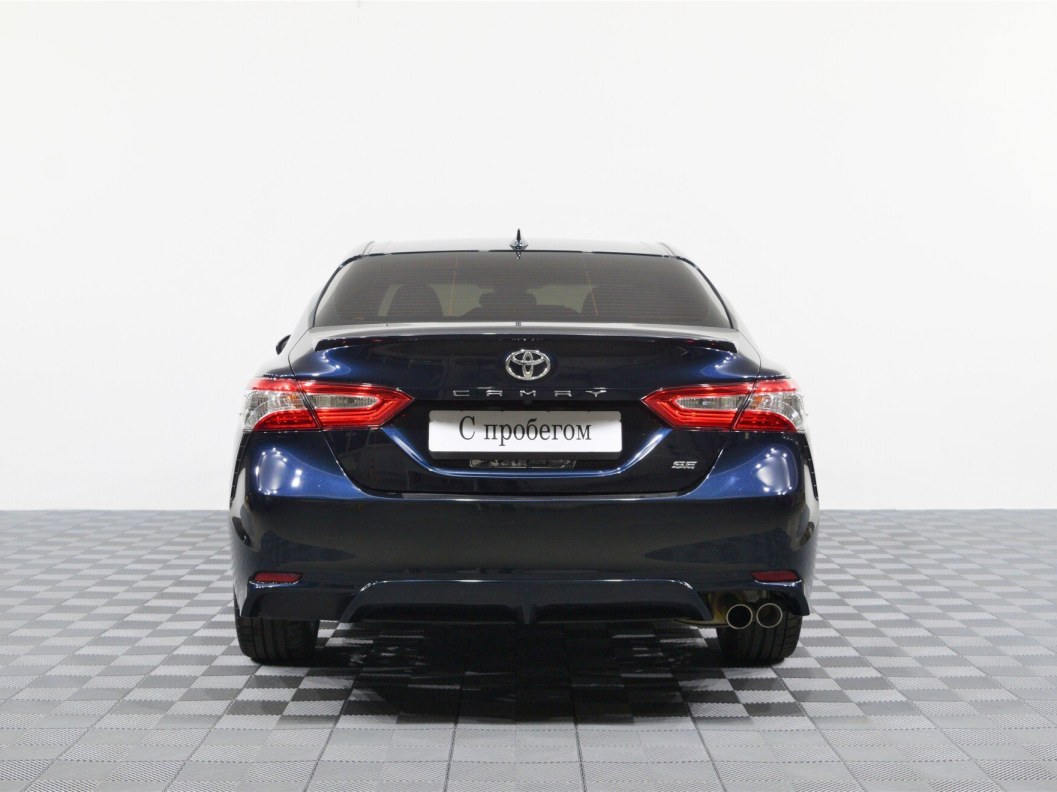 Toyota Camry 2.5 АКПП, 2019 фото 7