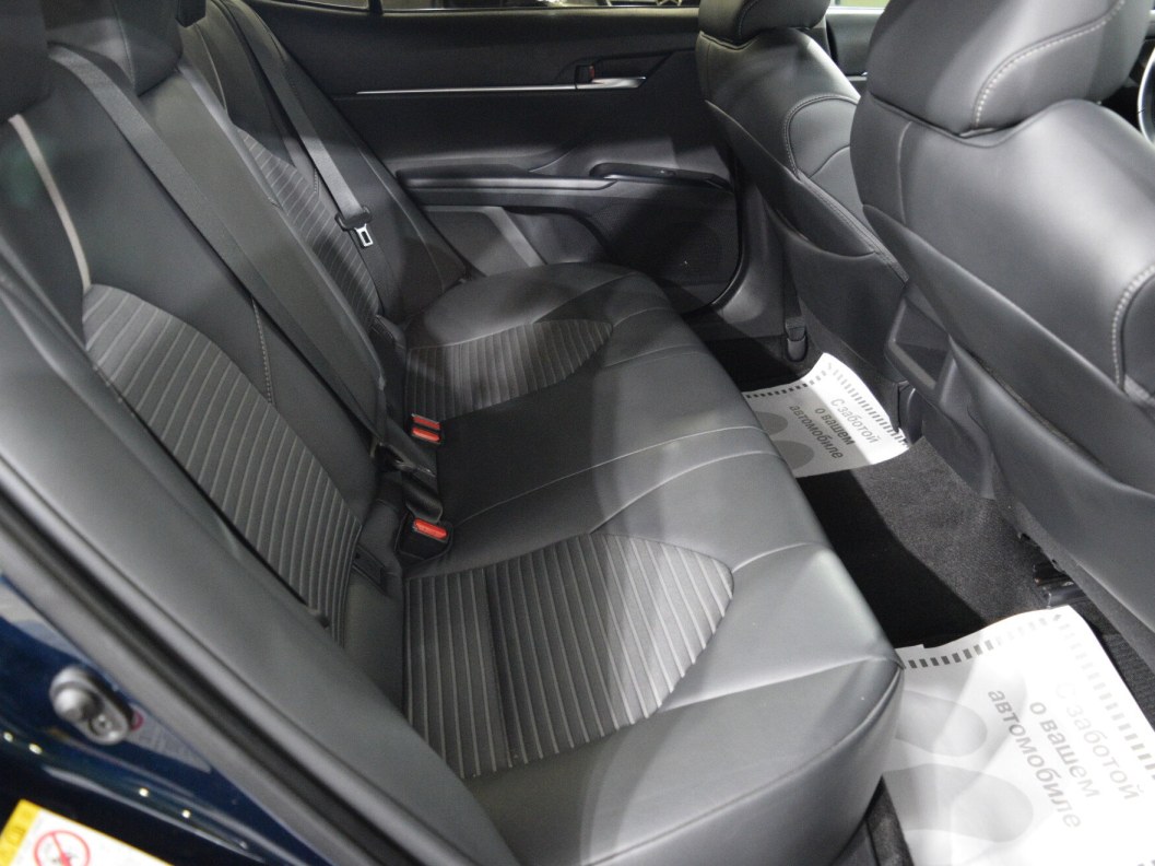 Toyota Camry 2.5 АКПП, 2019 фото 12