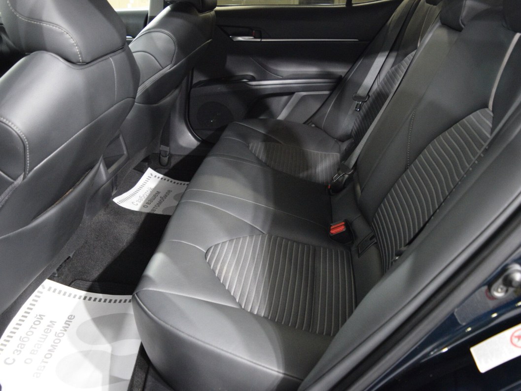 Toyota Camry 2.5 АКПП, 2019 фото 13
