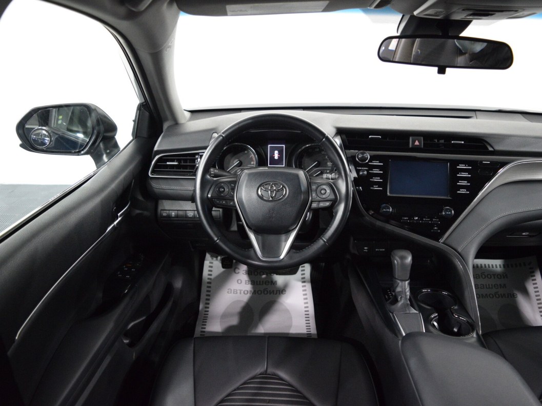 Toyota Camry 2.5 АКПП, 2019 фото 20