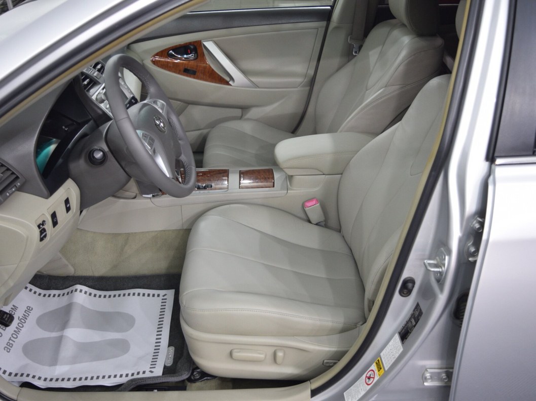 Toyota Camry 2.4 АКПП, 2008 фото 10