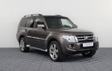 Mitsubishi Pajero Ultimate S72