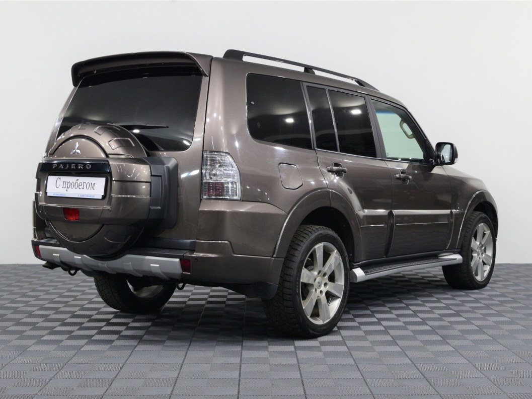 Mitsubishi Pajero Ultimate S72 3.2 АКПП, 2013 фото 6