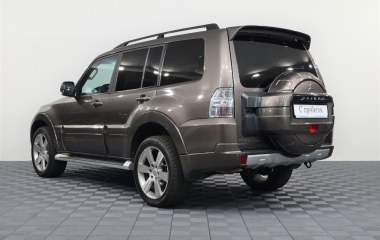 Mitsubishi Pajero Ultimate S72 3.2 АКПП, 2013 превью 8