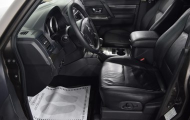 Mitsubishi Pajero Ultimate S72 3.2 АКПП, 2013 превью 10