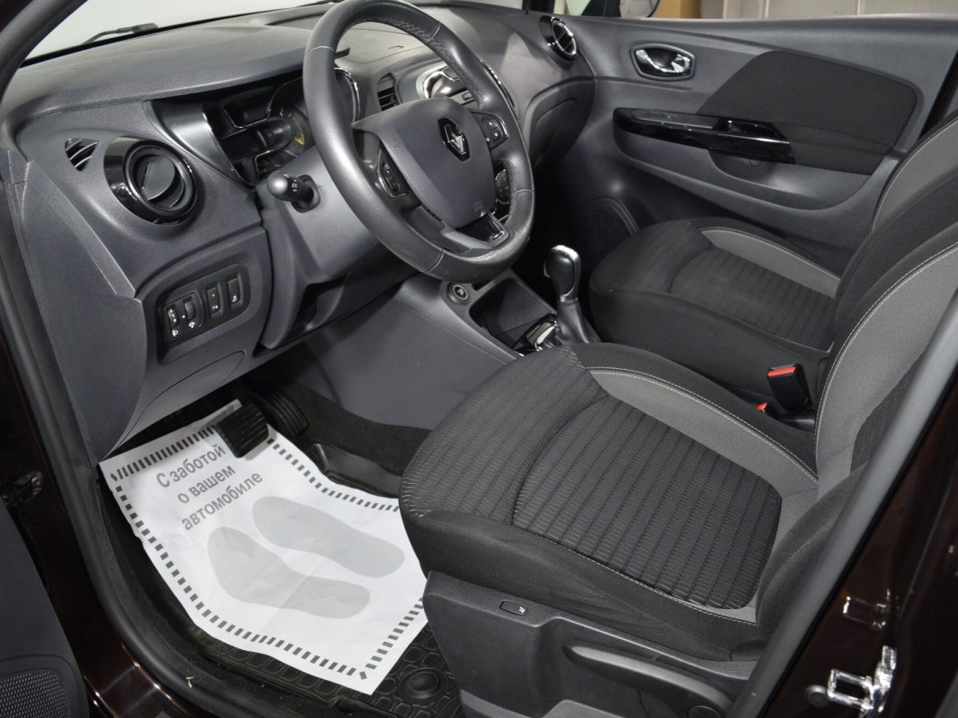 Renault Kaptur Style 2.0 АКПП, 2016 фото 9