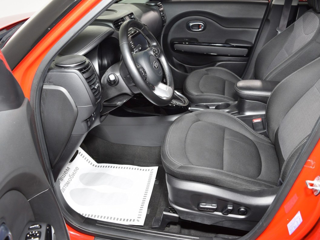 Kia Soul Prestige 1.6 АКПП, 2018 фото 9