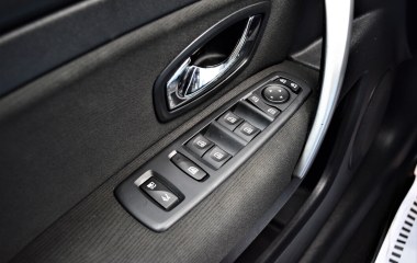 Renault Latitude Dynamique 2.0 CVT, 2014 превью 14