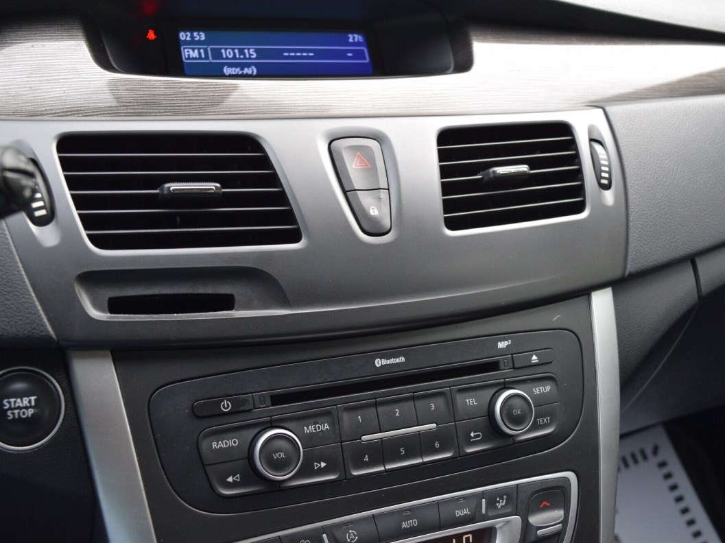 Renault Latitude Dynamique 2.0 CVT, 2014 фото 15