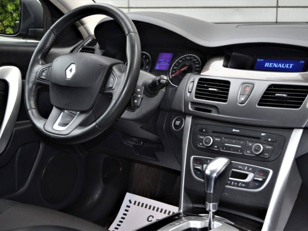 Renault Latitude Dynamique 2.0 CVT, 2014 фото 19