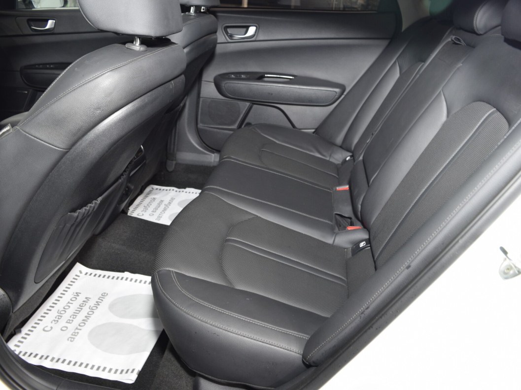 Kia Optima Premium 2.0 АКПП, 2019 фото 13