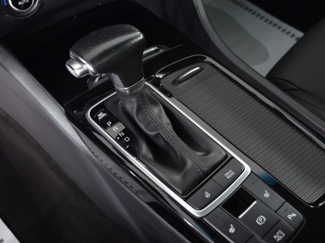 Kia Optima Premium 2.0 АКПП, 2019 фото 19