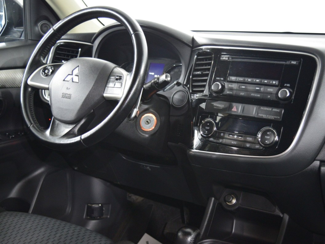 Mitsubishi Outlander Intense S80 2.0 CVT, 2012 фото 16